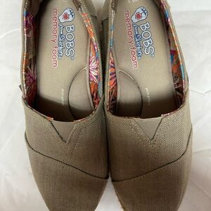 Skechers BOBS Women's Beige Slip-On Wedge Shoes.